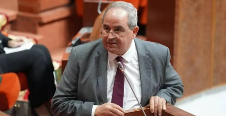 الميداوي يؤشّر على الزيادة في أجور الموظفين ومرسوم الزيادة في الأمانة العامة للحكومة والنقابات تختار التصعيد بدون سبب. 