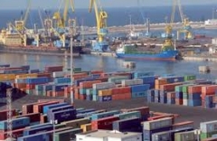 الواردات المغربية ترفع العجز التجاري نحو 65 بالمئة