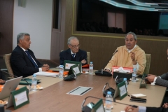 عز الدين المداوي، وزير التعليم العالي والبحث العلمي والابتكار يترأس اجتماعا للجنة الوطنية لتنسيق التعليم العالي في إطار مواصلة تنزيل الإصلاحات الهيكلية التي يعرفها القطاع.